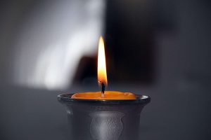 Ohrenkerzenbehandlung